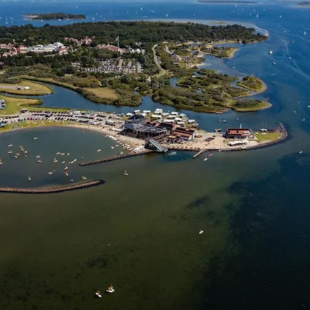 Brouwersdam Otel